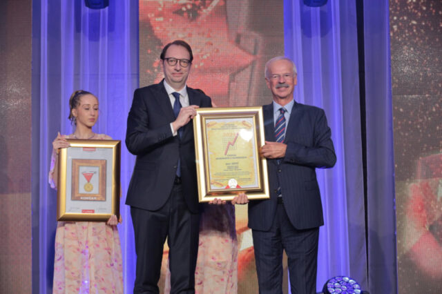 Zlatna plaketa za Najmenadzer i Najbanka Sparkasse Bank