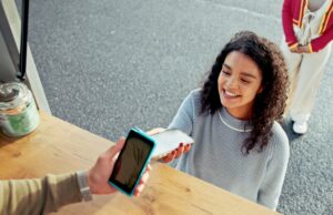Visa pretvara telefon u modernu kasu za mala preduzeća širom svijeta