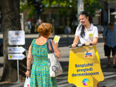 718 osoba iskoristilo priliku: Završen 13. ciklus dm-ovih besplatnih dermoskopskih pregleda